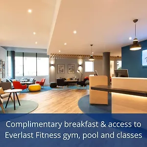 https://holiday-inn-express-cheltenham-town-centre-gl50-4ap.tophotelsbath.com