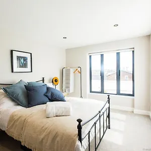 Luxury 3bdr Conversion W/private Rooftop Terrace Brighton